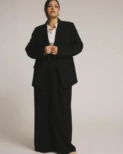 Universal Standard All Day Daria Blazer