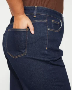 Universal Standard Bae Boyfriend Straight Leg Jeans