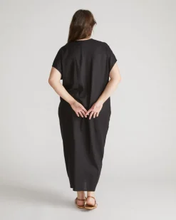 Universal Standard Cabana Linen Kaftan