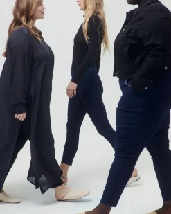 Universal Standard ComfortDenim Dont Call Them Jeggings
