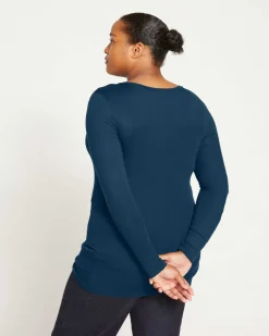 Universal Standard Foundation Long Sleeve V-Neck Tee