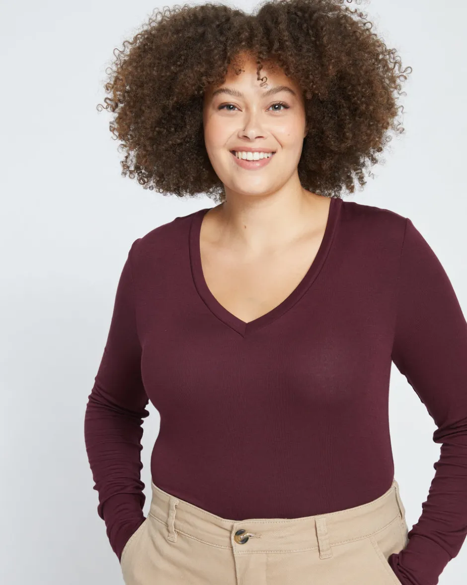 Universal Standard Foundation Long Sleeve V-Neck Tee