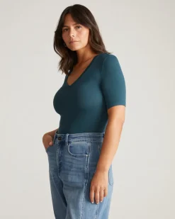 Universal Standard Foundation Short Sleeve V-Neck Tee