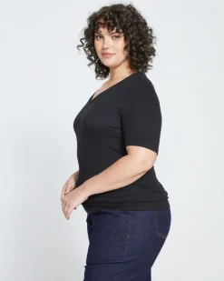 Universal Standard Foundation Short Sleeve V-Neck Tee
