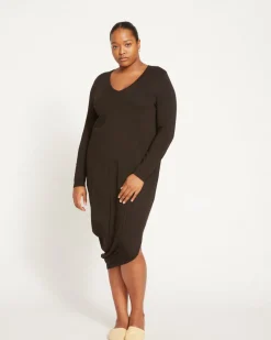 Universal Standard Iconic Long Sleeve V-Neck Geneva Dress