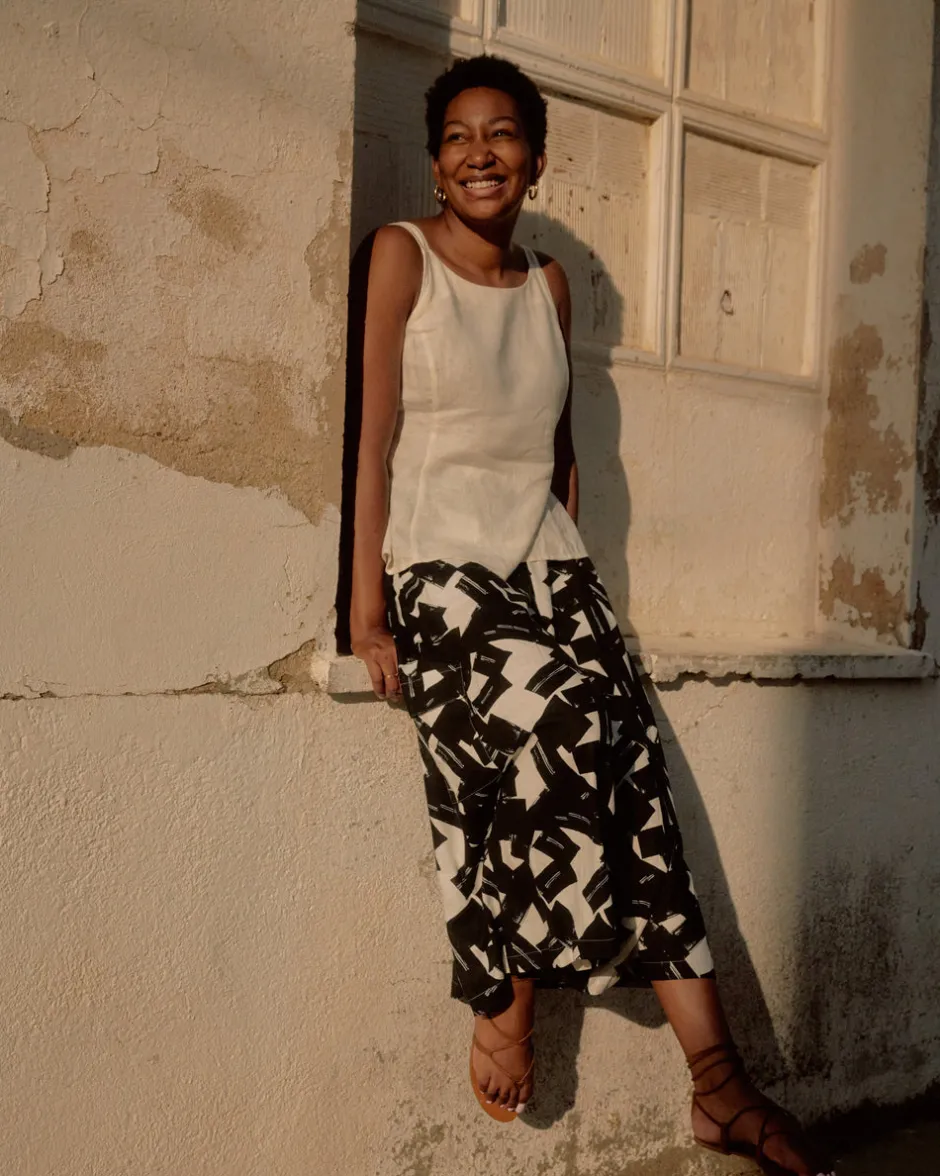 Universal Standard Kuki Linen Top