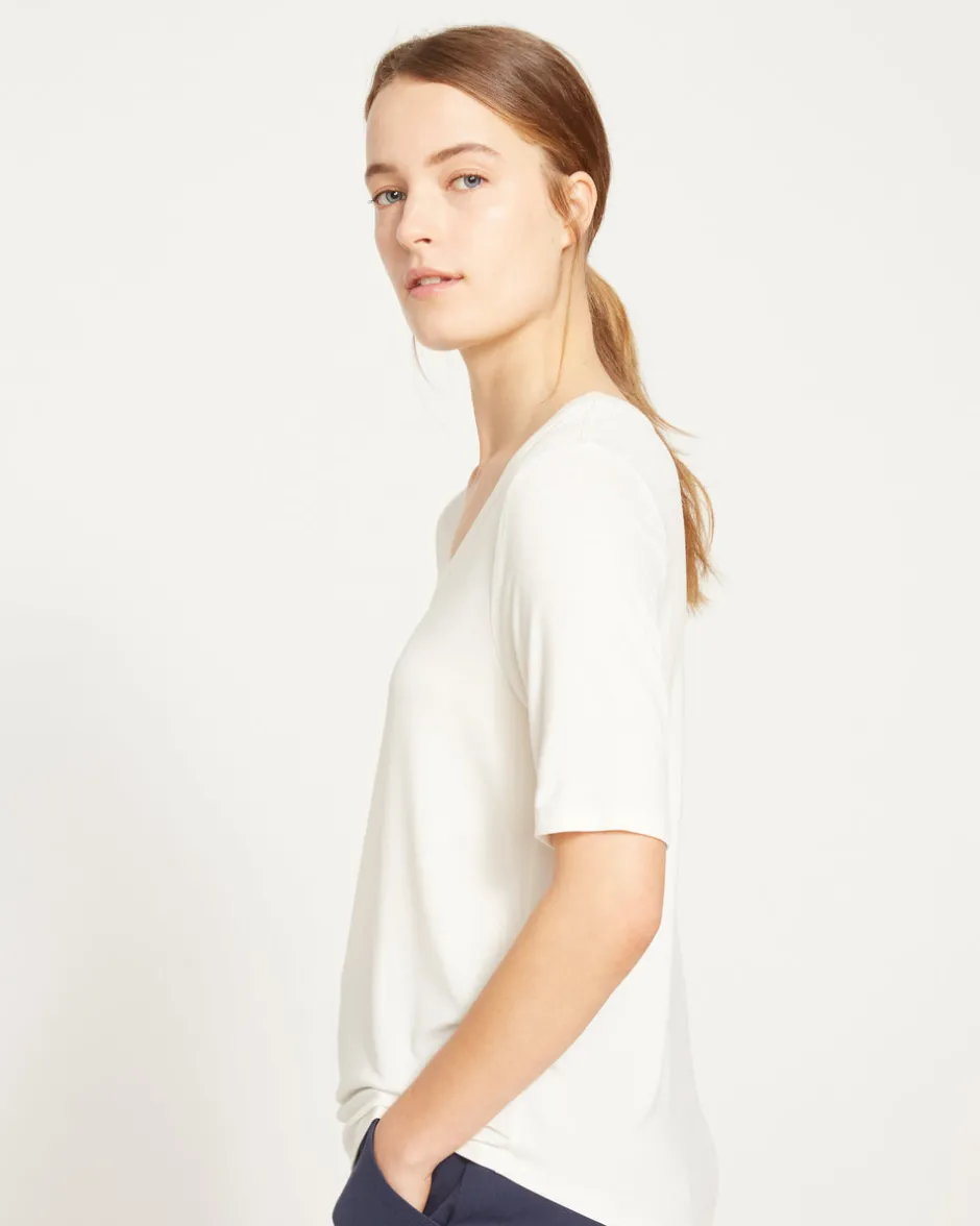 Universal Standard Lily Liquid Jersey V-Neck Stovepipe Tee