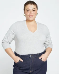 Universal Standard Long Sleeve V Rex