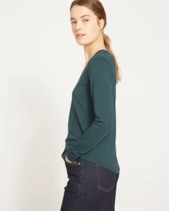 Universal Standard Long Sleeve V Rex