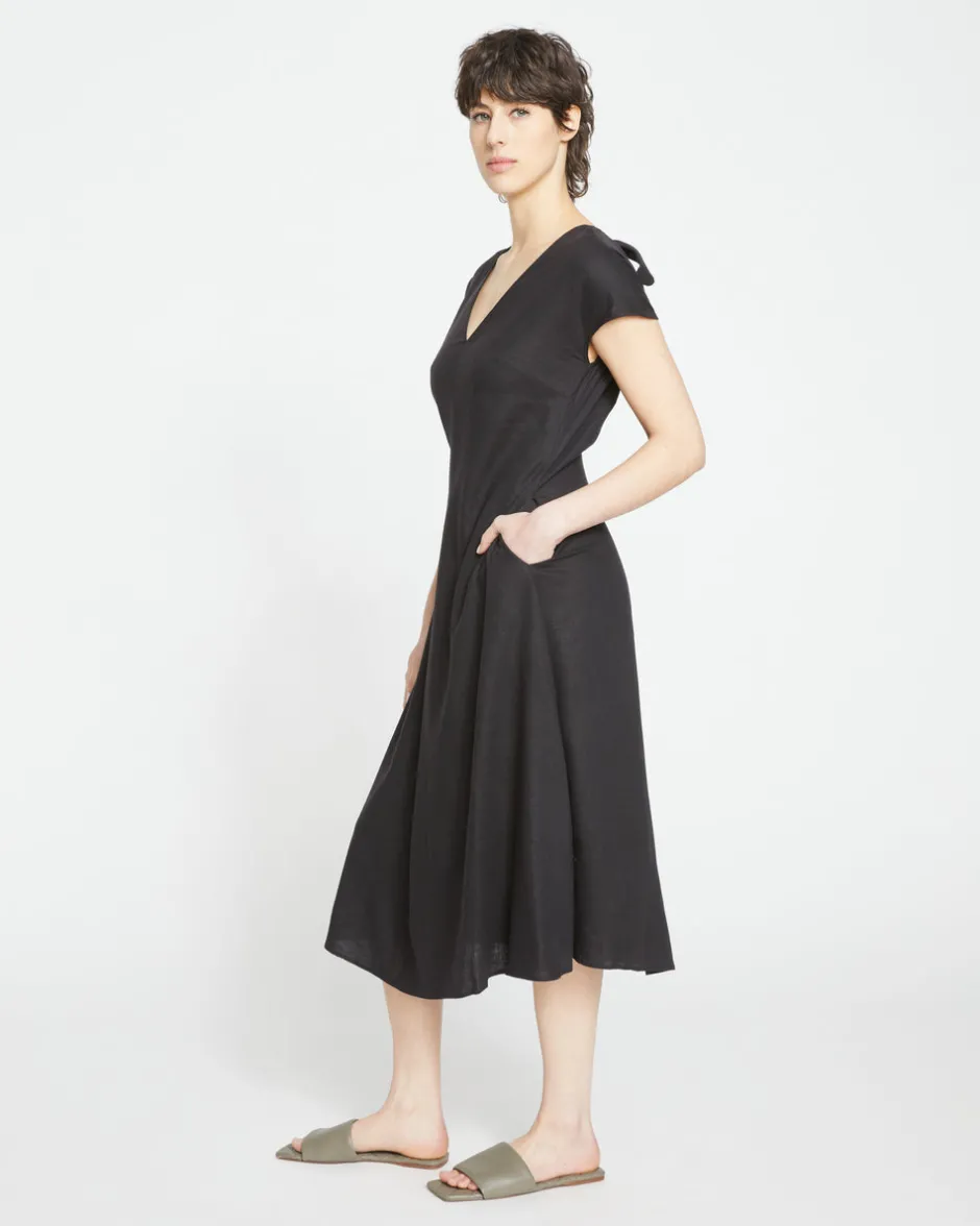 Universal Standard Louvre Bow Back Linen Dress