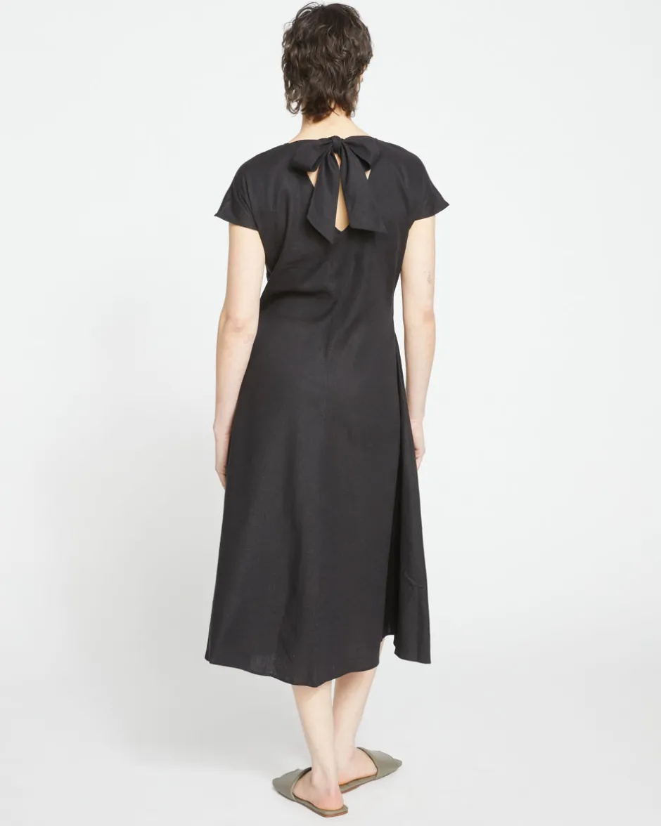 Universal Standard Louvre Bow Back Linen Dress