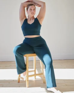 Universal Standard Roya Bootcut Legging