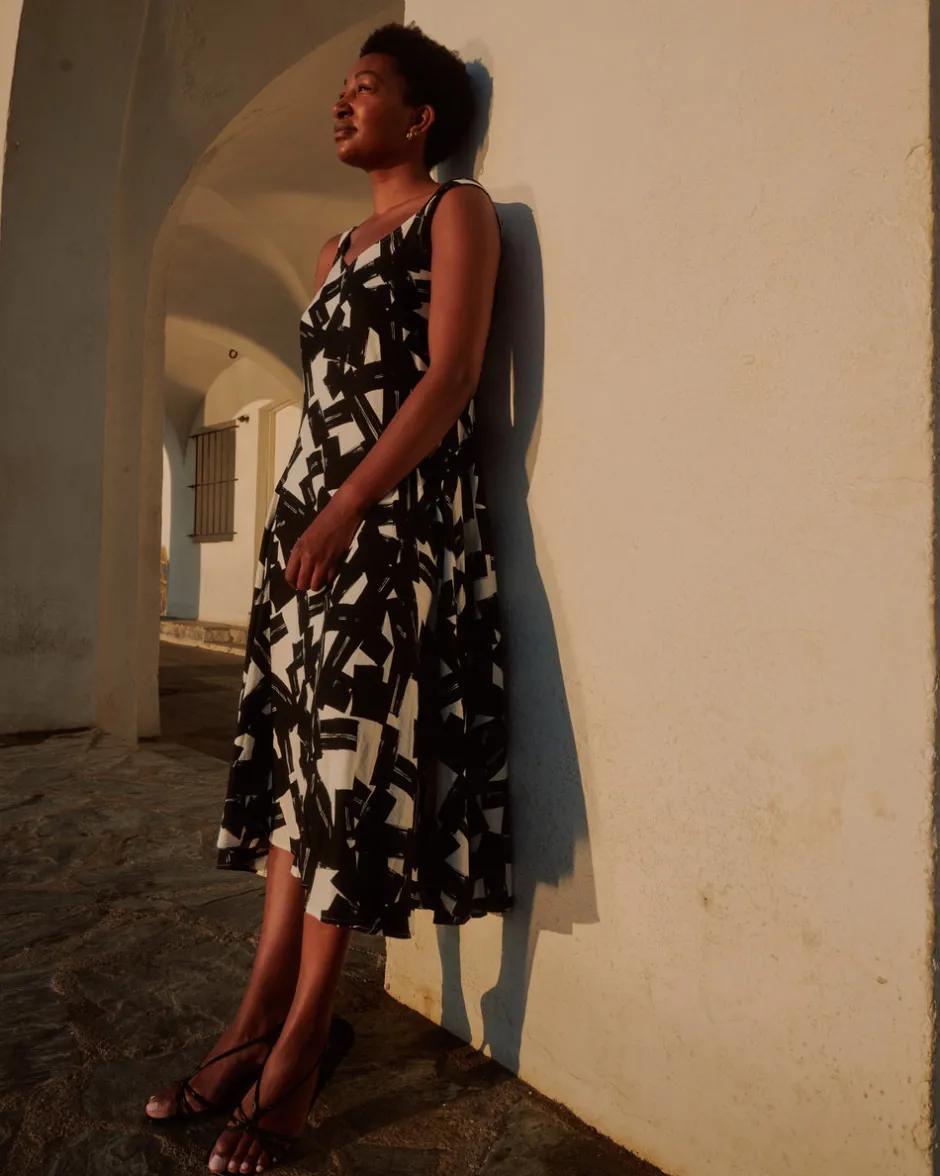 Universal Standard Sunshower Flowy Linen Dress